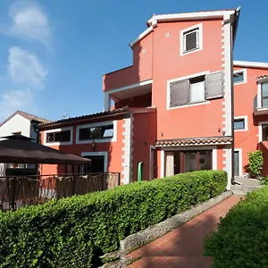  Appartamento House Mitic Croazia